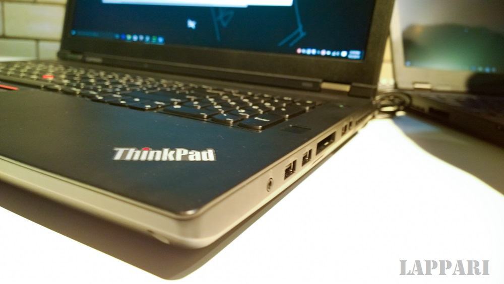 Thinkpad P70 - hægri hlið